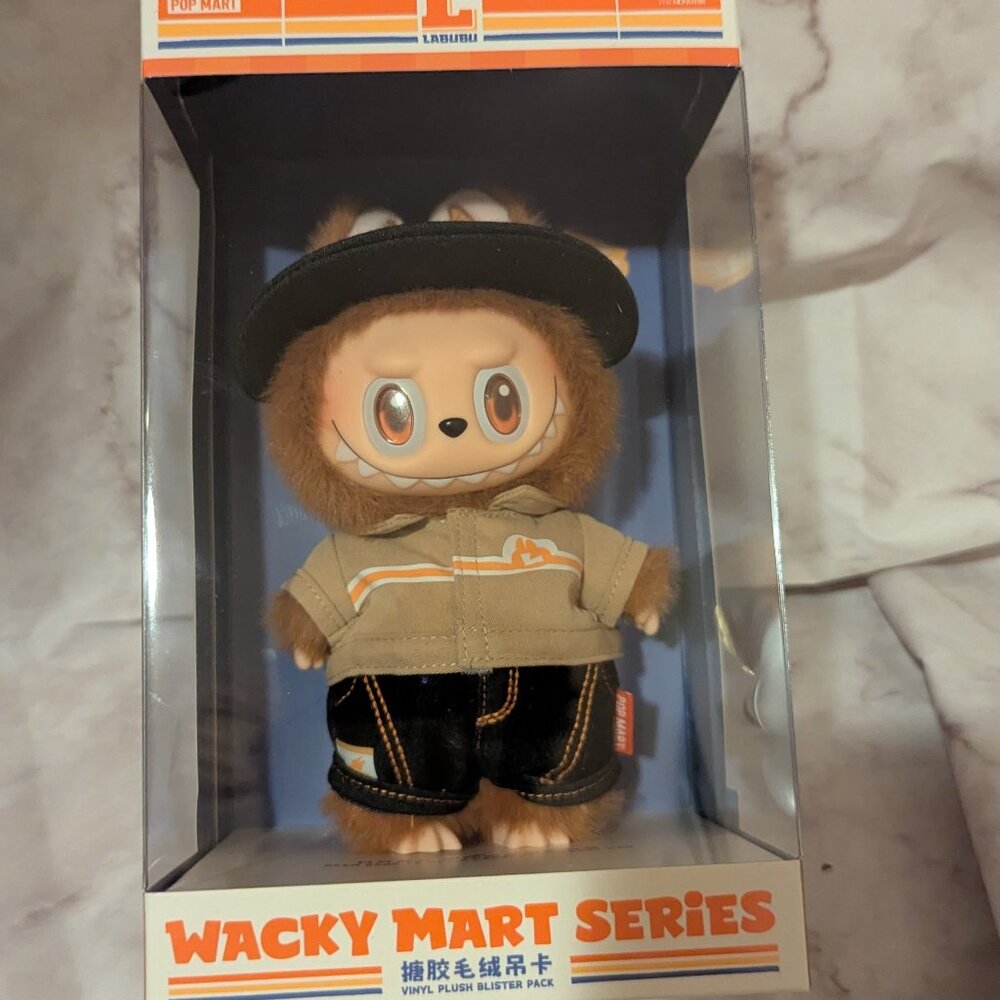 Pop Mart Wacky Mart Manager Labubu (Plus Gift) - Picture 2 of 3